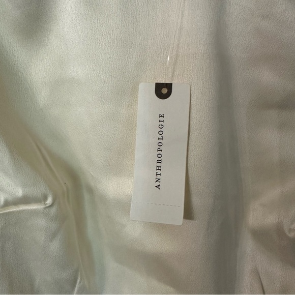 Anthropologie Women’s Long Bell Sleeve Satin Ivory Crewneck Blouse Sz XXS NWT - Picture 4 of 11
